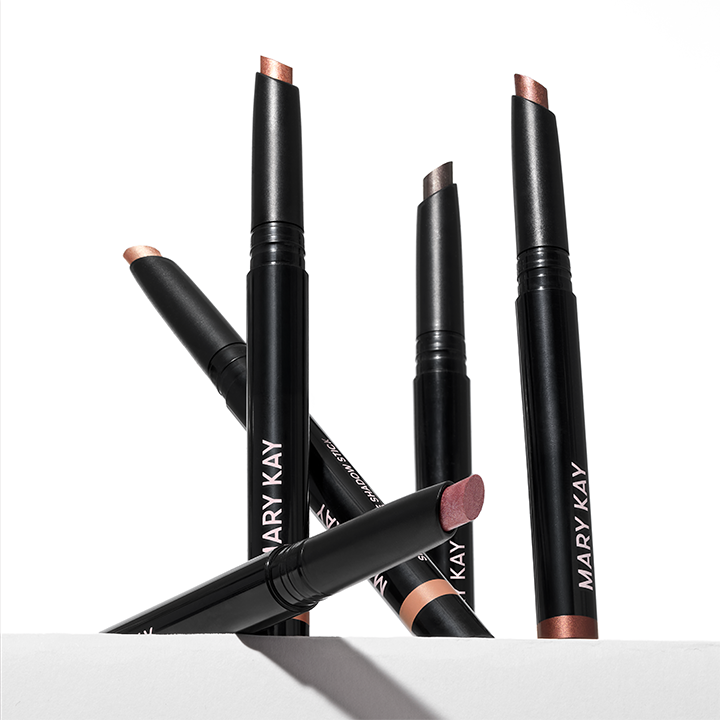 Imagen de grupo de cinco Sombras de Ojos Brillantes en Barra Mary Kay&reg;.